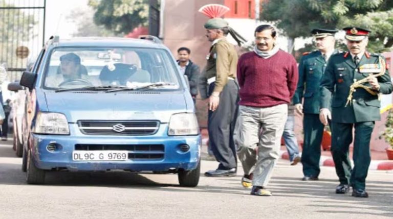 अरविंद केजरीवाल: ‘आम आदमी’ बने रहना अब कितना मुश्किल?