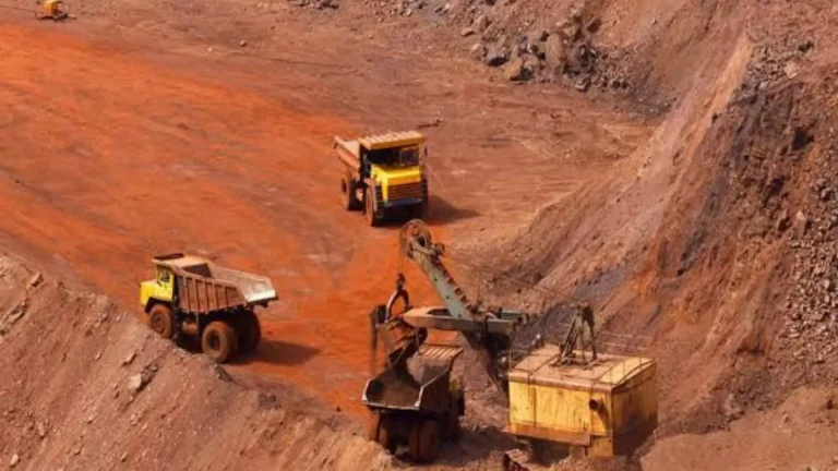 खान मंत्रालय का पोरबंदर में विशाल रोड शो, देश के पहले अपतटीय खनिज ब्लॉक की नीलामी पर ध्यान केंद्रित