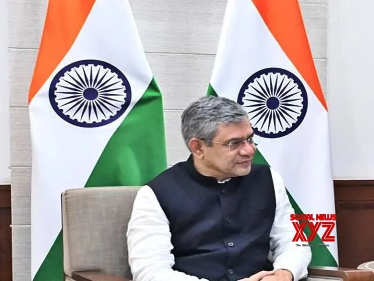 भारत में 300 से अधिक मोबाइल विनिर्माण इकाइयां, निर्यात 1.29 लाख करोड़ रुपये से अधिक