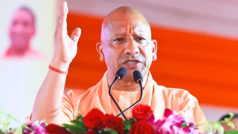 महाकुंभ के बाद होली ने दिया सनातन विरोधियों को जवाब : मुख्यमंत्री योगी