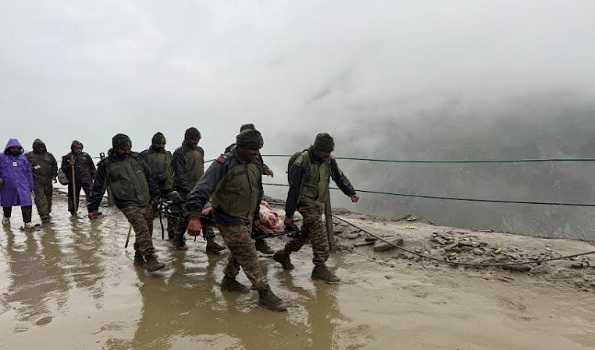 भूस्खलन के कारण अमरनाथ यात्रा मार्ग पर फंसे तीर्थयात्री, भारतीय सेना ने बचाया