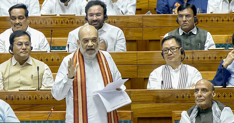 लोकसभा में अमित शाह ने पेश किए तीन विधेयक: गंभीर आरोपों में हिरासत वाले PM, CM, मंत्रियों को हटाने का प्रावधान