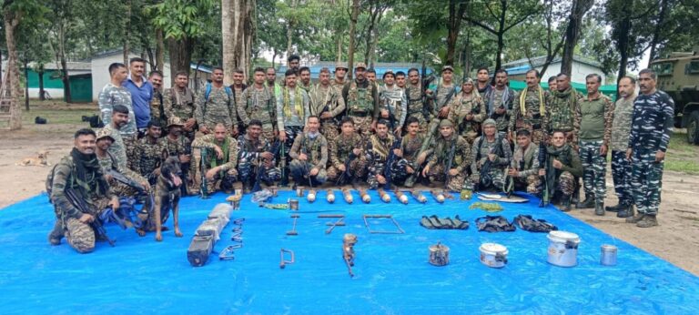 बीजापुर में माओवादियों के खिलाफ बड़ी कार्रवाई, स्मारक ध्वस्त, हथियार और विस्फोटक बरामद