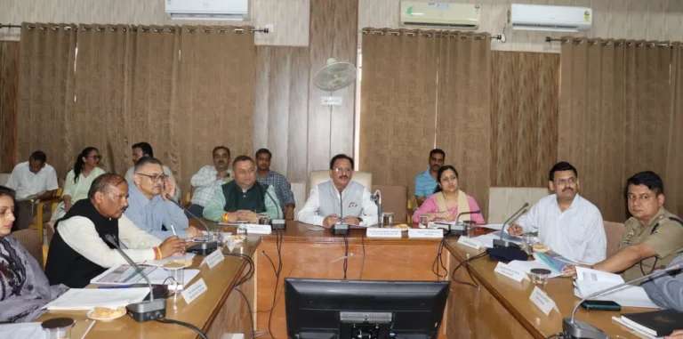 सिरमौर में 87 पीड़ितों को 77.20 लाख की राहत राशि वितरित: उपायुक्त