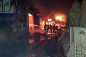 Kolkata Godown Fire rescue operation