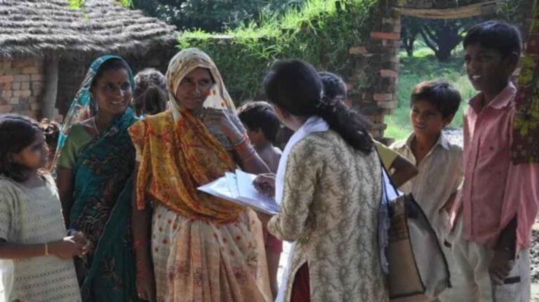 जनगणना सवाल 2026 | घर-घर पूछे जाएंगे 33 सवाल, पहले से रखें तैयारी